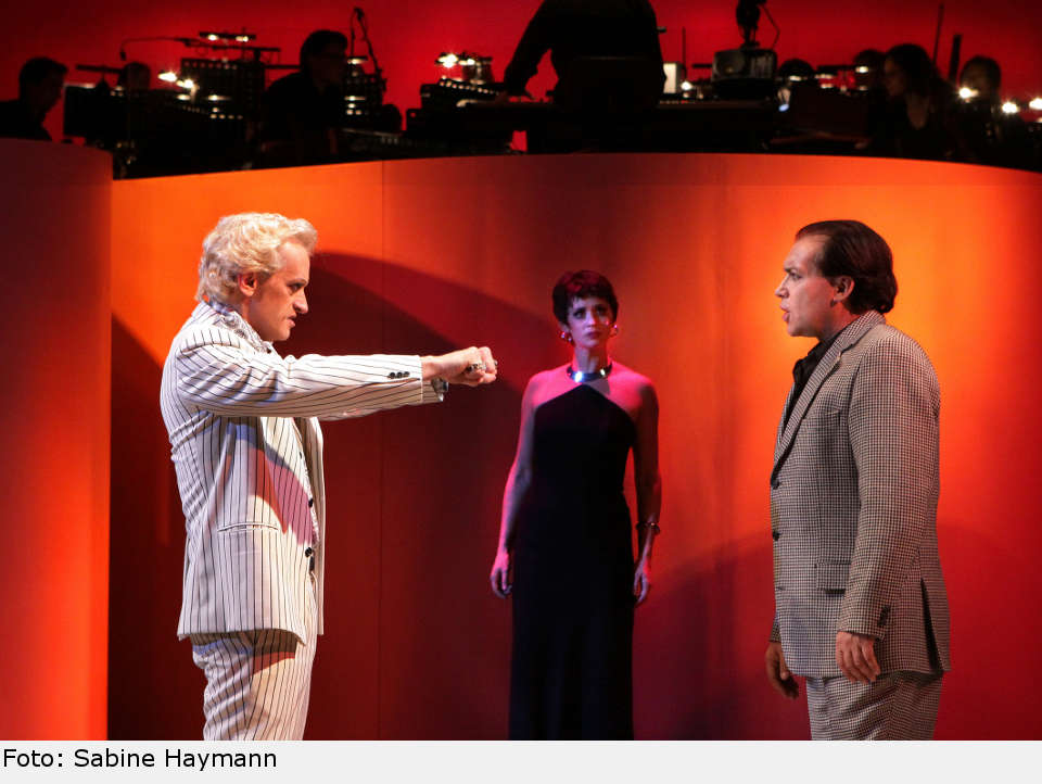 Eine Dreiecksbeziehung. chess10