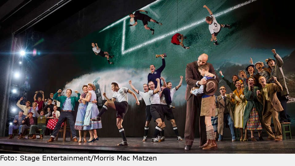 Faszinierende Bühnentechnik bei "Das Wunder von Bern". wunder 01