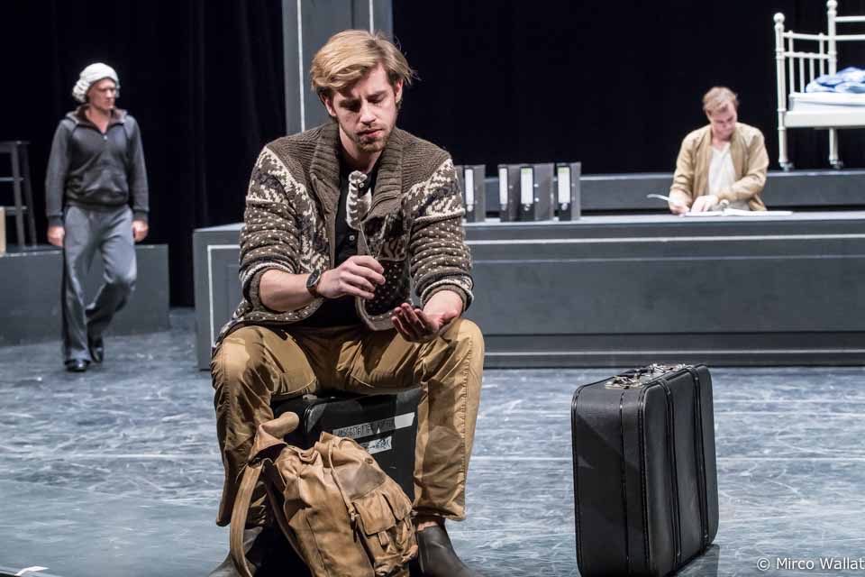 Folkwang-Absolvent Merlin Fargel ist einer der beiden Goethe-Darsteller. 24Musical Goethe Auf Liebe und Tod Folkwang Uni